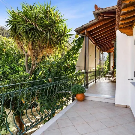 Verani Parking Balcony Playground * Sívros